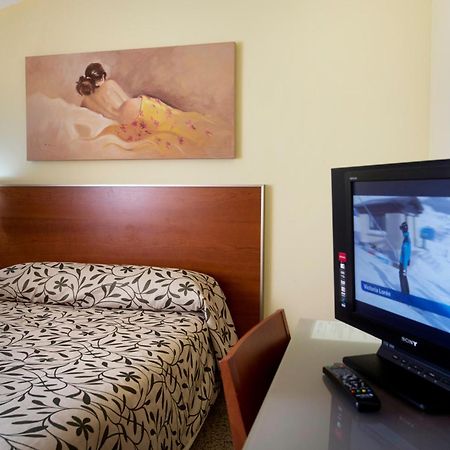 Hotel Marivella Calatayud Dış mekan fotoğraf